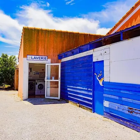 Marina, Ile Des Pecheurs - Acces Piscine Et *